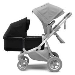 Thule Sleek Bassinet 5 Thule Sleek Bassinet -CampMate Shop 621214 sized 900x600 rev 1