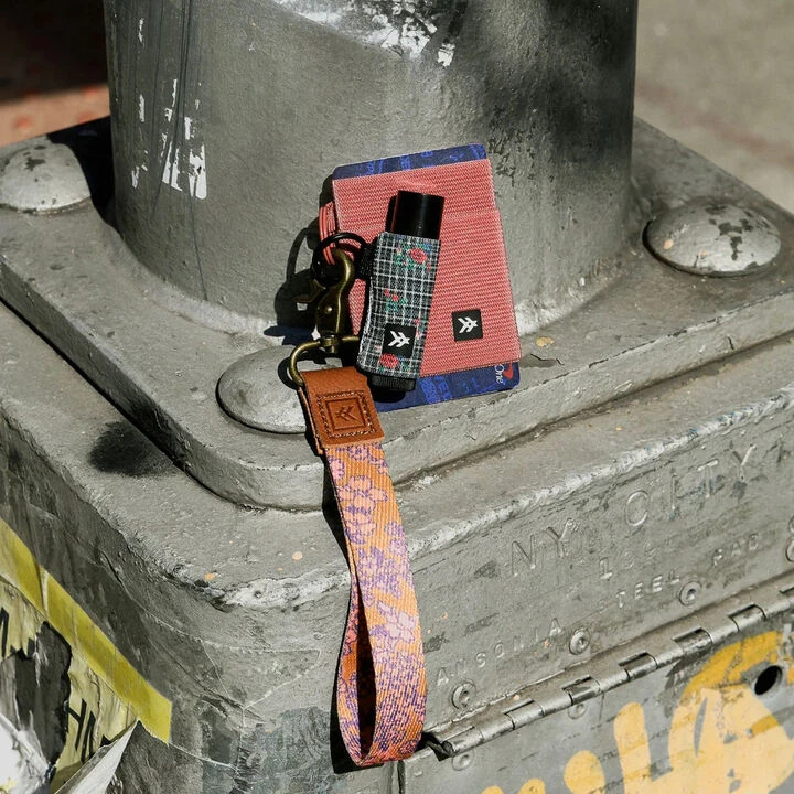 Thread Elastic Card Holder Wallet 2 Thread Elastic Card Holder Wallet - Image 2