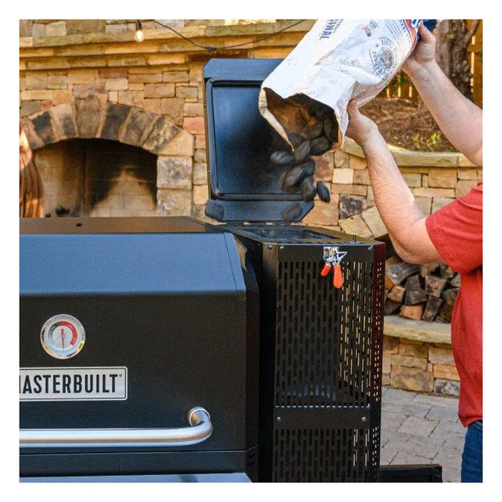 Masterbuilt Gravity Series 800 Digital Charcoal Griddle + Grill + Smoker 5 Masterbuilt Gravity Series 800 Digital Charcoal Griddle + Grill + Smoker - Image 5