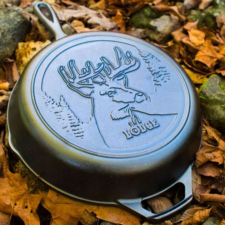 Lodge Wildlife Series Deer 10.25" Cast Iron Skillet 2 Lodge Wildlife Series Deer 10.25" Cast Iron Skillet - Image 2