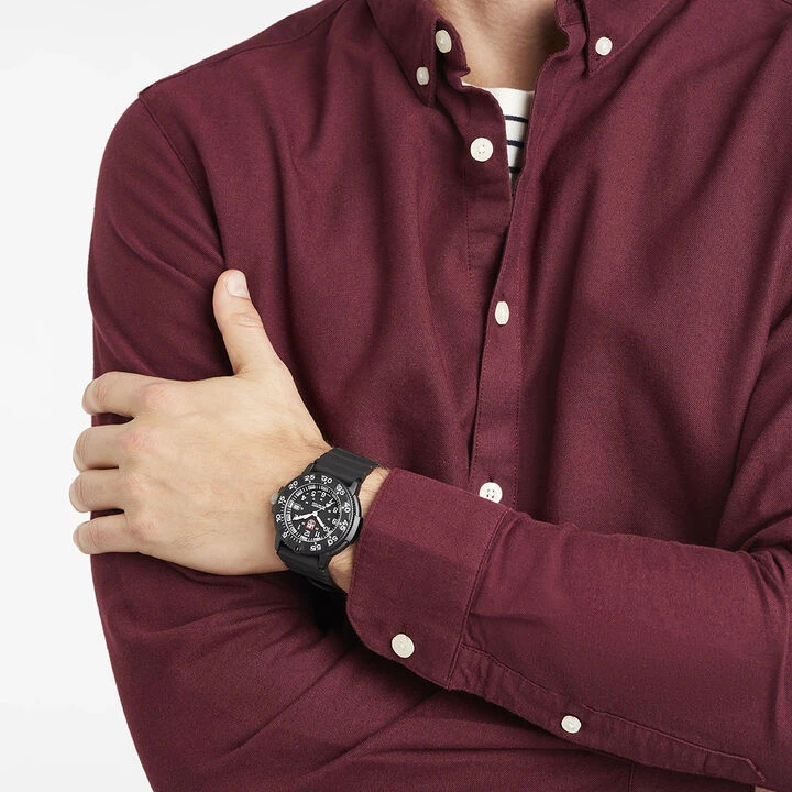 Luminox Navy SEAL 3001 Watch 3 Luminox Navy SEAL 3001 Watch - Image 3