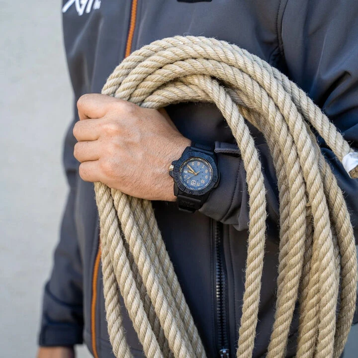 Luminox Navy SEAL 3508 Gold Watch 5 Luminox Navy SEAL 3508 Gold Watch - Image 5