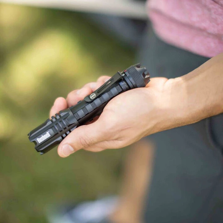 Bushnell PRO 1000 Lumen Rechargeable Flashlight 4 Bushnell PRO 1000 Lumen Rechargeable Flashlight - Image 4