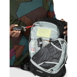 Osprey Syncro 20 Liter (2.5 Liter) Backpack W/ Hydration Reservoir 6 Osprey Syncro 20 Liter (2.5 Liter) Backpack W/ Hydration Reservoir -CampMate Shop Syncro 20 Liter Hydration Reservoir 3