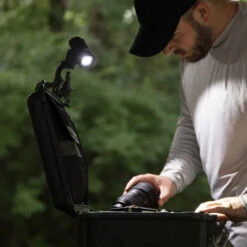 Blackfire Waterproof 300 Lumen LED Clamplight 7 Blackfire Waterproof 300 Lumen LED Clamplight -CampMate Shop Waterproof 300 Lumen LED Clamplight 4