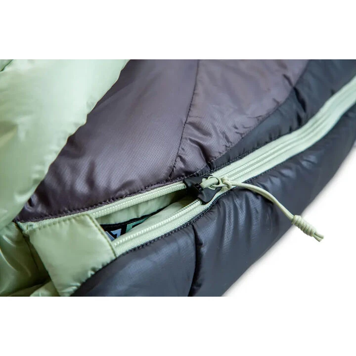 NEMO Women's Forte Endless Promise 35ºF Sleeping Bag 5 NEMO Women's Forte Endless Promise 35ºF Sleeping Bag - Image 5