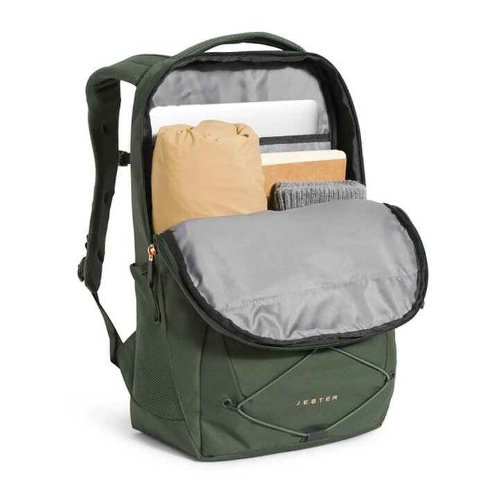 The North Face Women's Jester 22 Liter Backpack 3 The North Face Women's Jester 22 Liter Backpack - Image 3